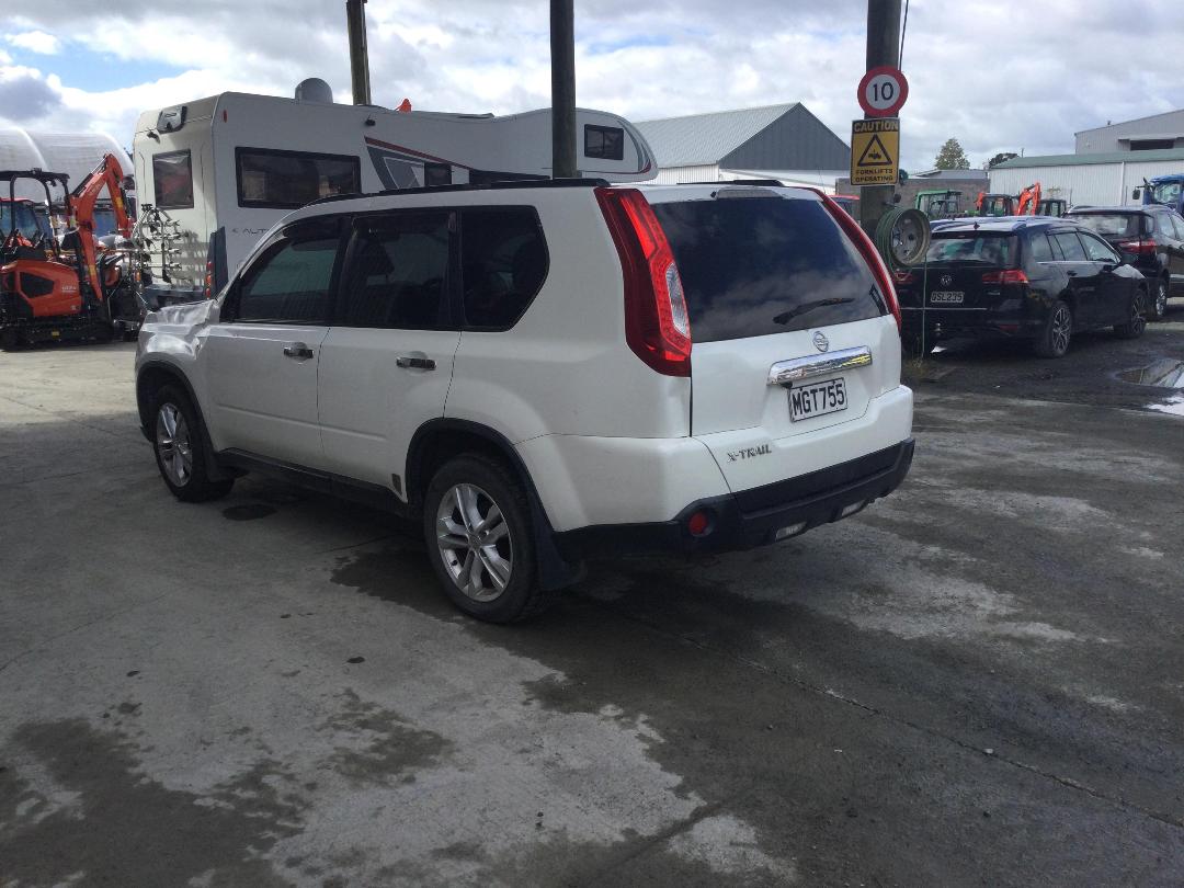 Photo '4' of Nissan X-Trail