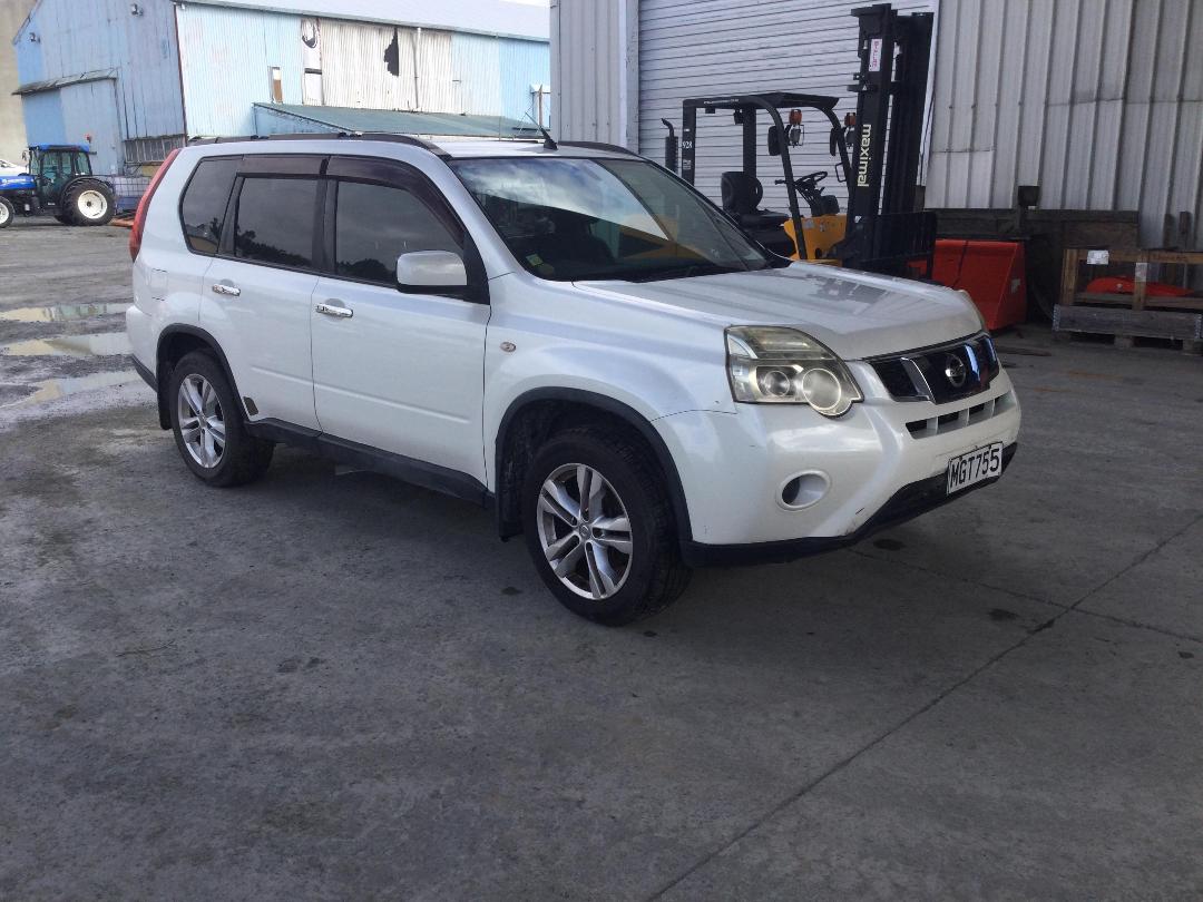 Photo '8' of Nissan X-Trail