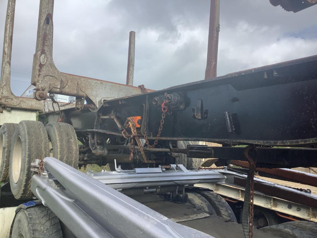 Photo '5' of PATCHELL 4SH MB Logger Trailer Full