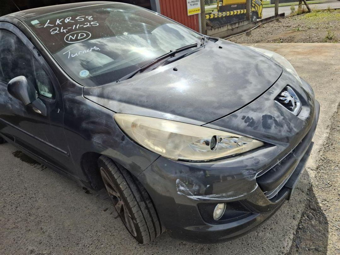 Photo '2' of Peugeot 207 Photo '2' of Peugeot 207