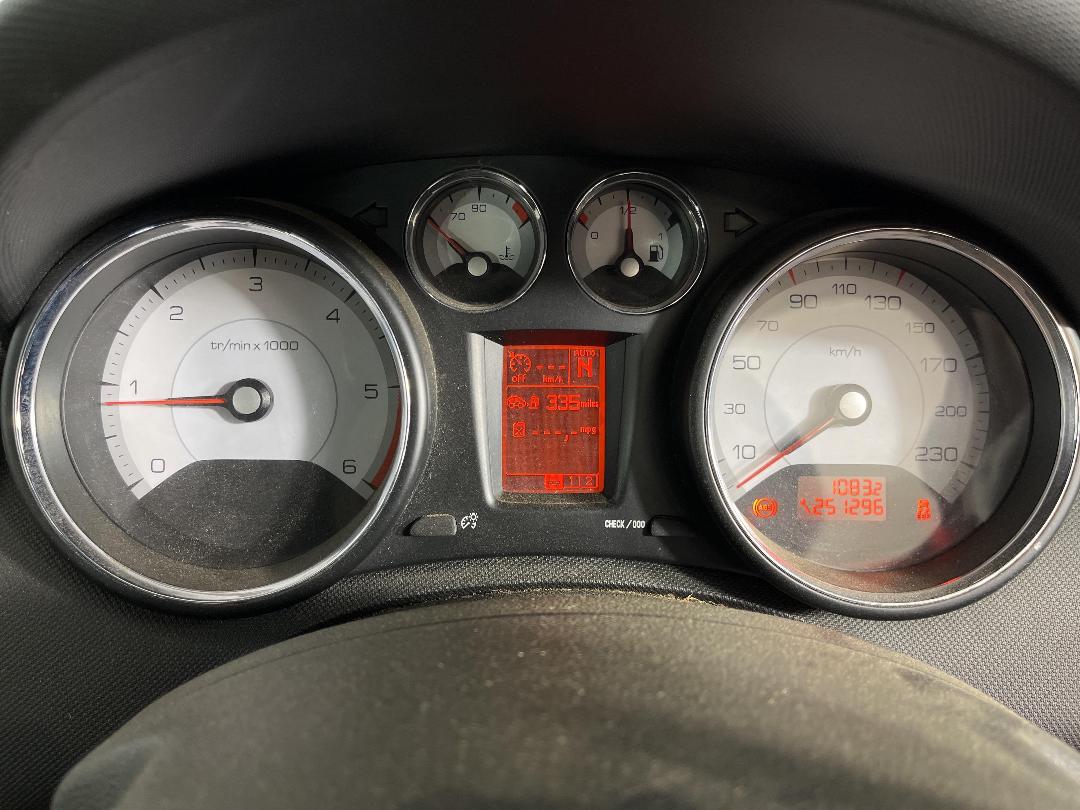 Photo '21' of Peugeot 308