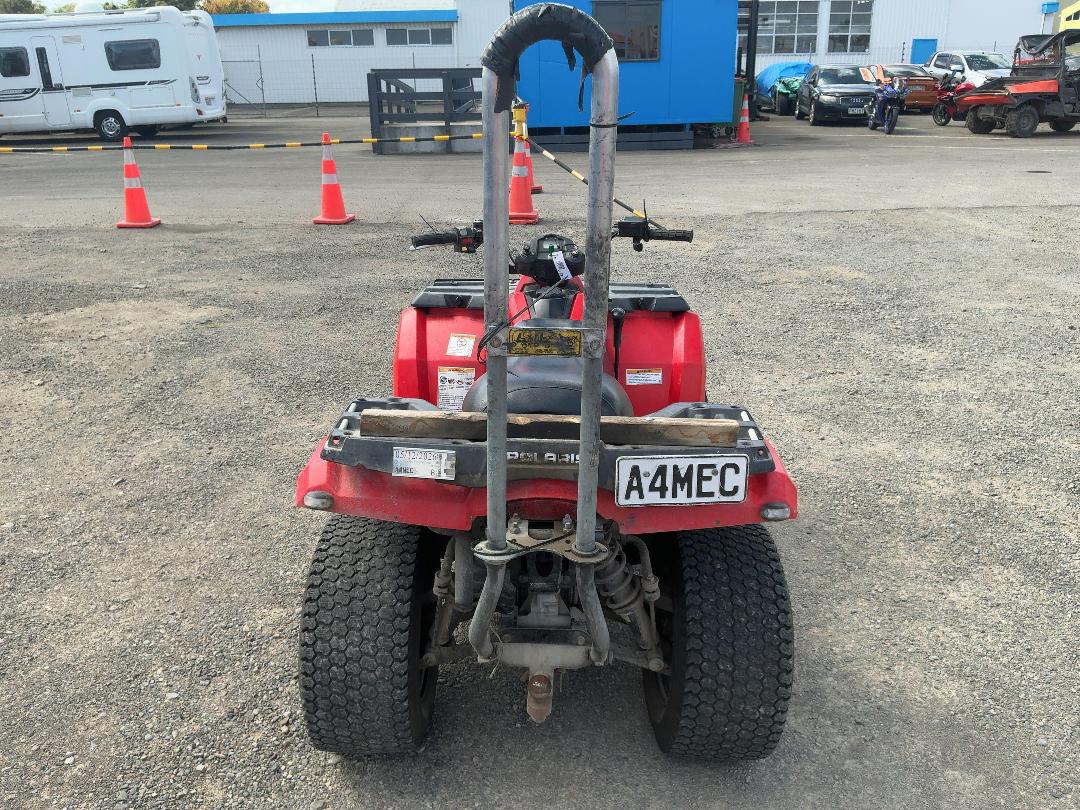 Photo '4' of Polaris Hawkeye 300