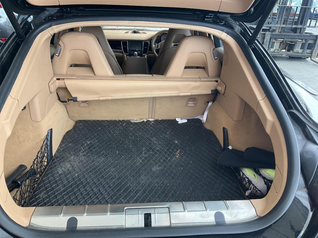 Photo '21' of Porsche Panamera 4S Photo '21' of Porsche Panamera 4S