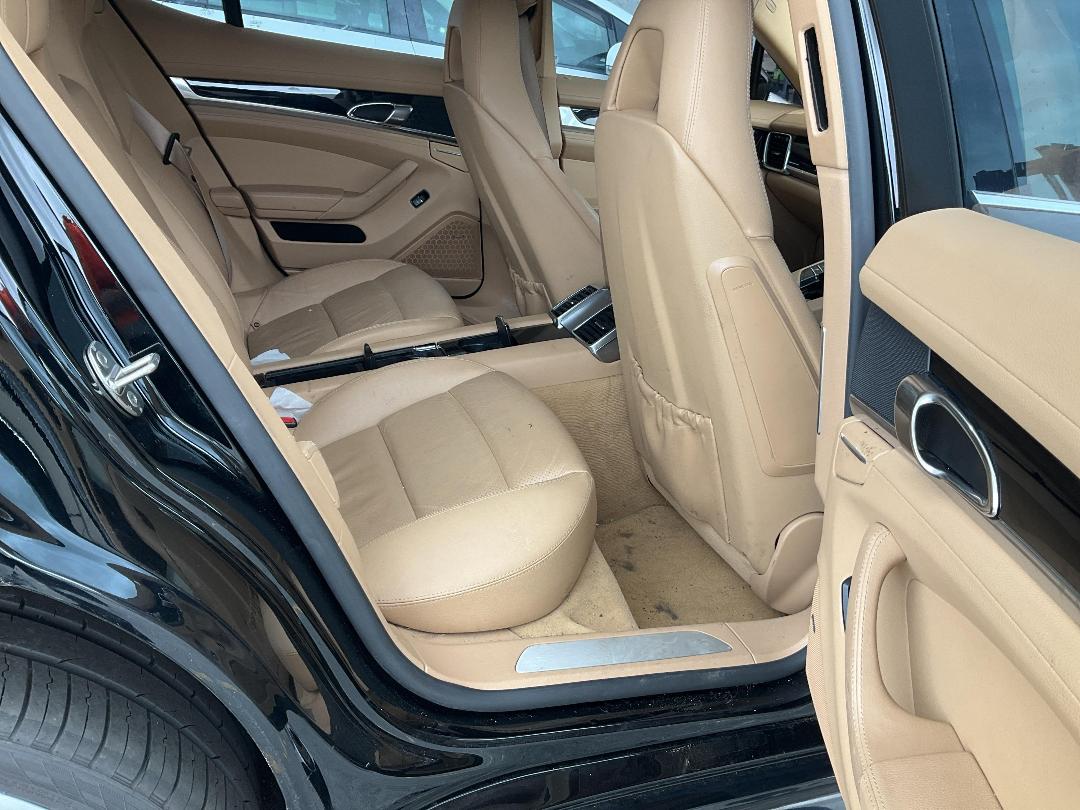 Photo '19' of Porsche Panamera 4S Photo '19' of Porsche Panamera 4S