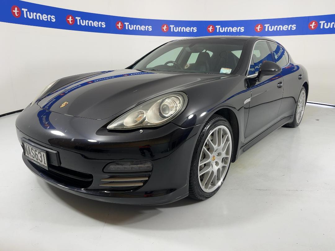 Photo '4' of Porsche Panamera