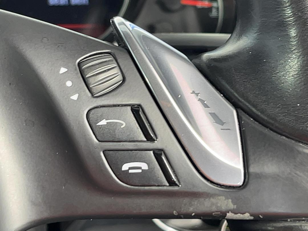 Photo '24' of Porsche Panamera