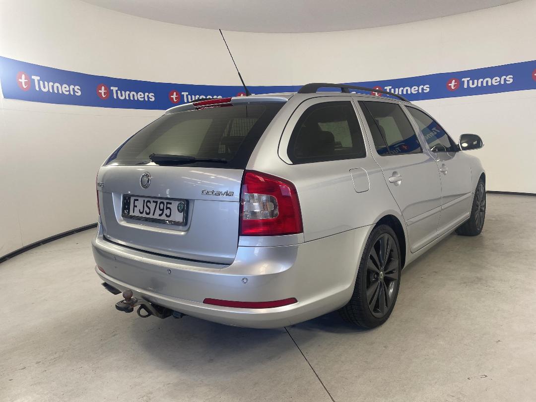 Photo '7' of Skoda Octavia