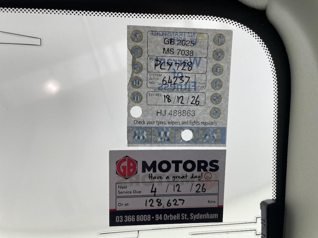 Photo '25' of Subaru Exiga Photo '25' of Subaru Exiga