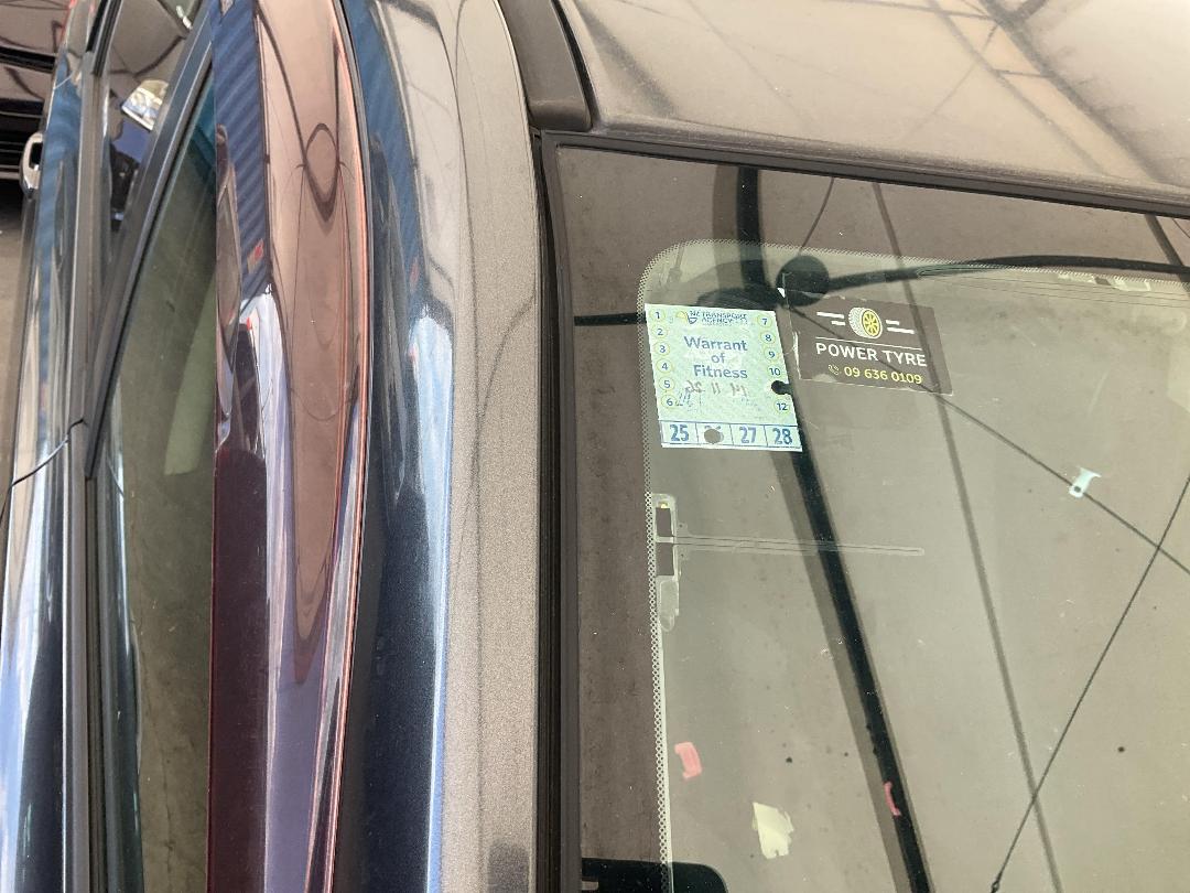 Photo '12' of Subaru Exiga Photo '12' of Subaru Exiga