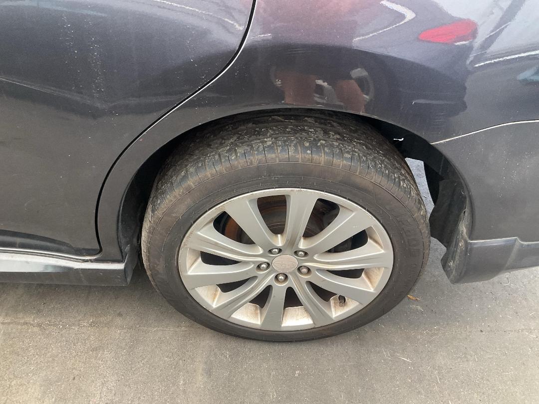 Photo '18' of Subaru Exiga Photo '18' of Subaru Exiga