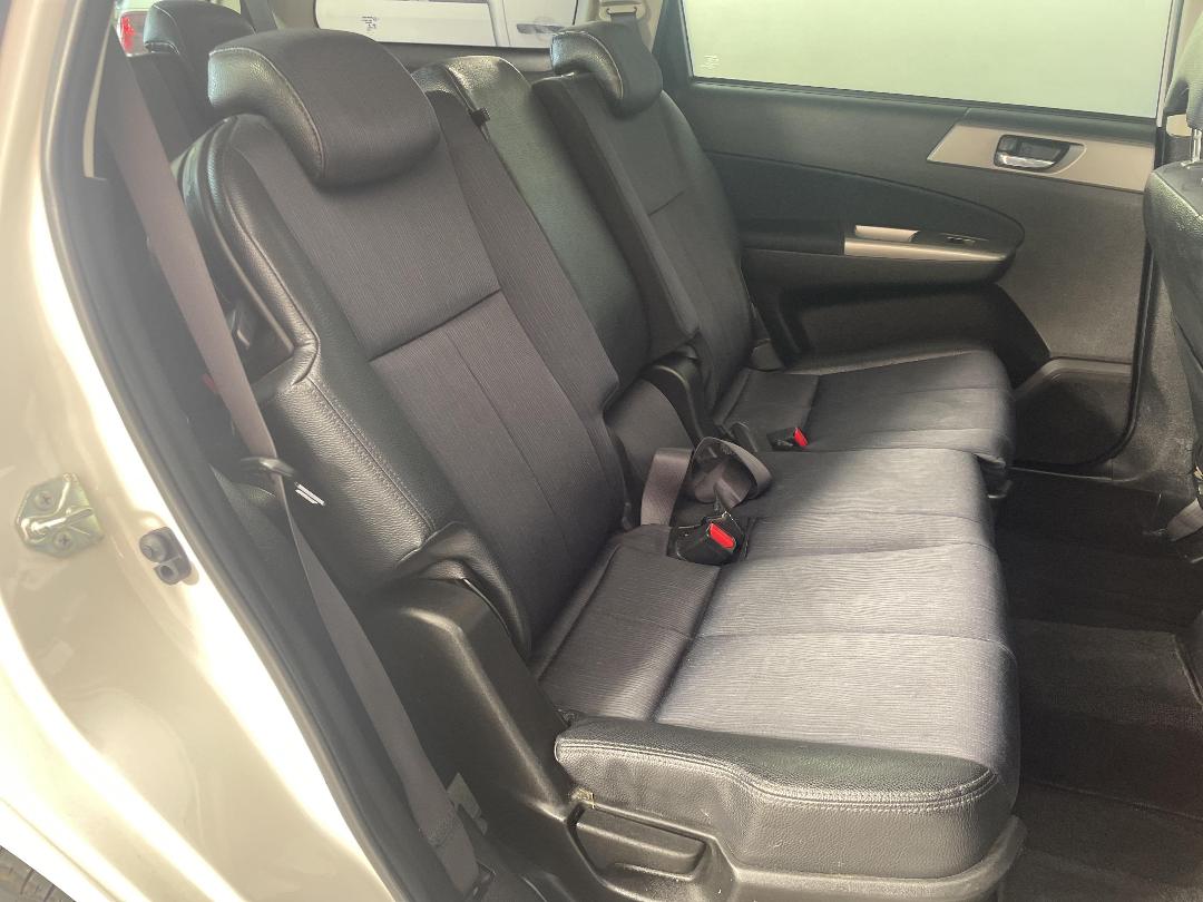 Photo '20' of Subaru Exiga Photo '20' of Subaru Exiga