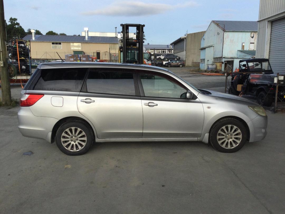 Photo '8' of Subaru Exiga