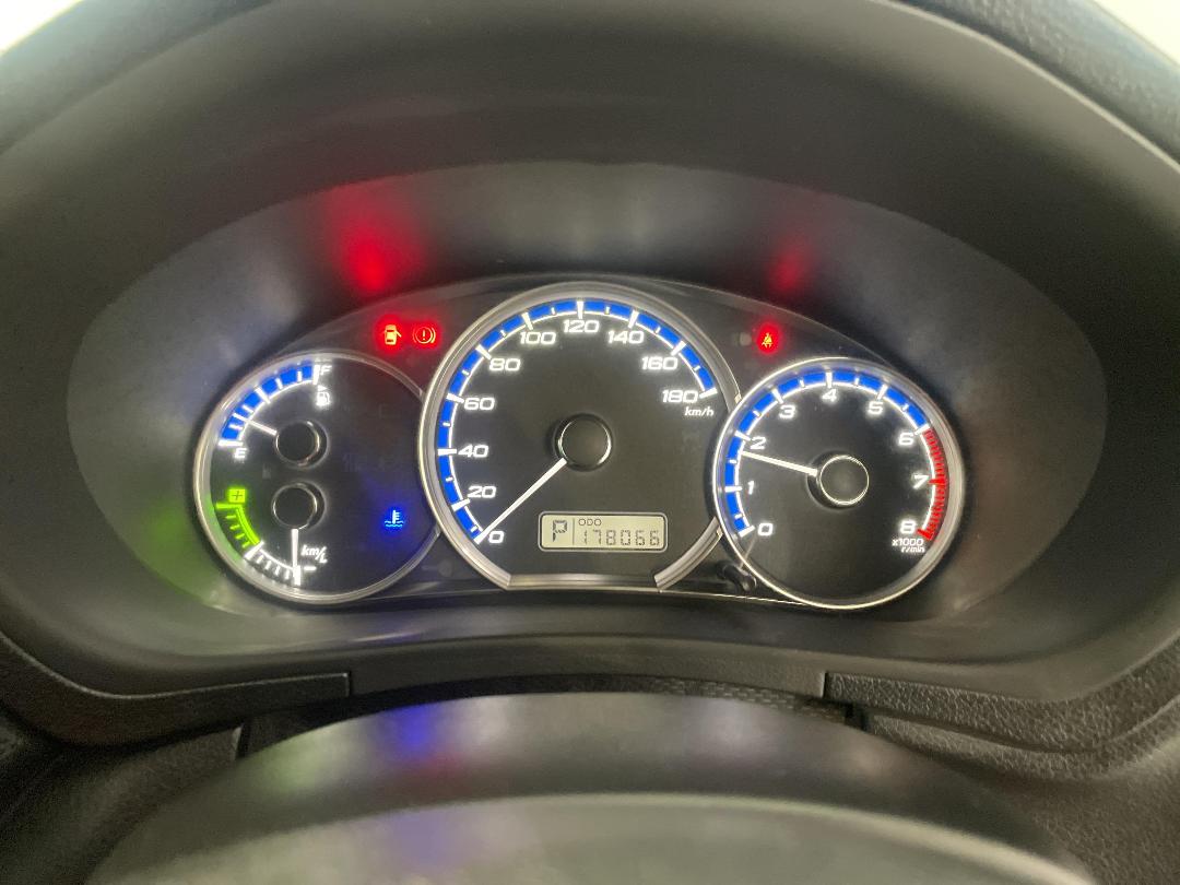 Photo '21' of Subaru Exiga Photo '21' of Subaru Exiga