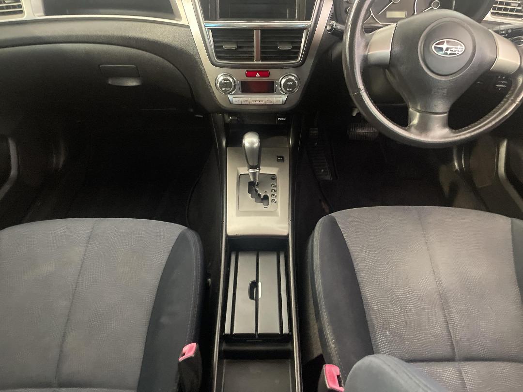 Photo '18' of Subaru Exiga Photo '18' of Subaru Exiga