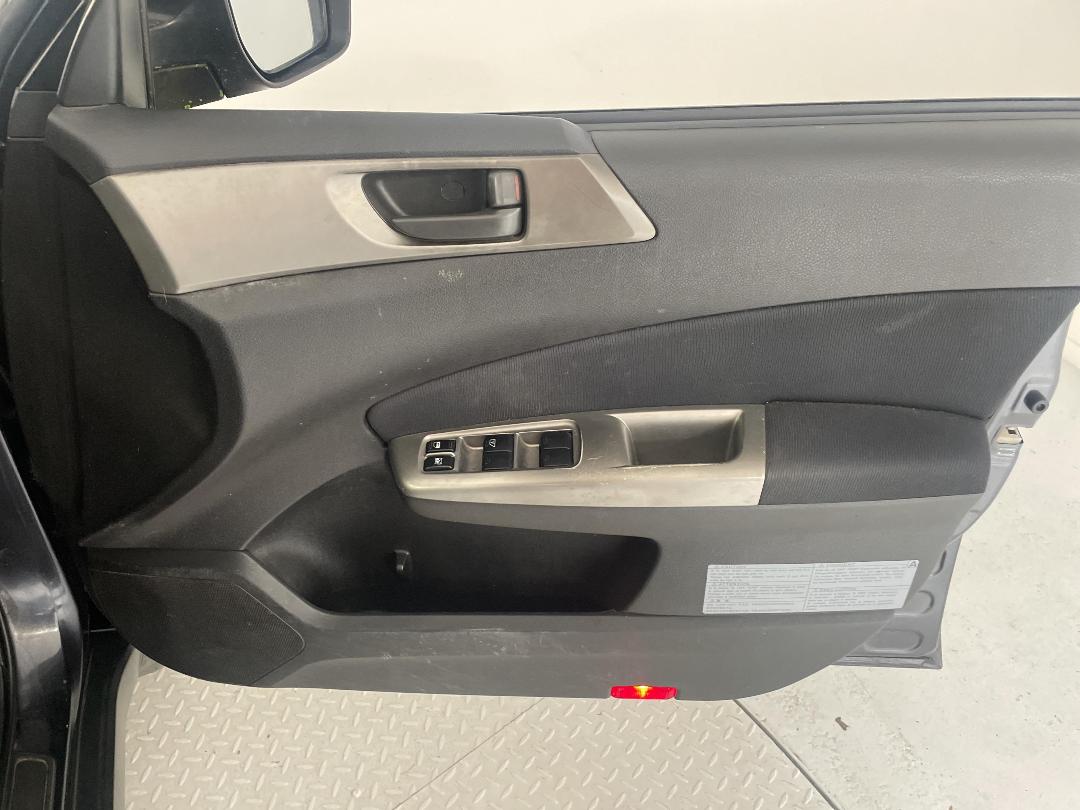 Photo '15' of Subaru Forester Photo '15' of Subaru Forester