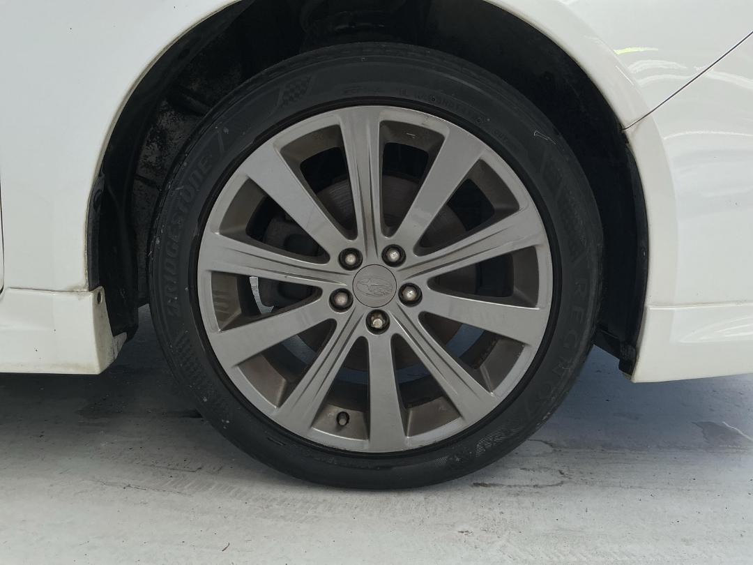 Photo '9' of Subaru Impreza Photo '9' of Subaru Impreza