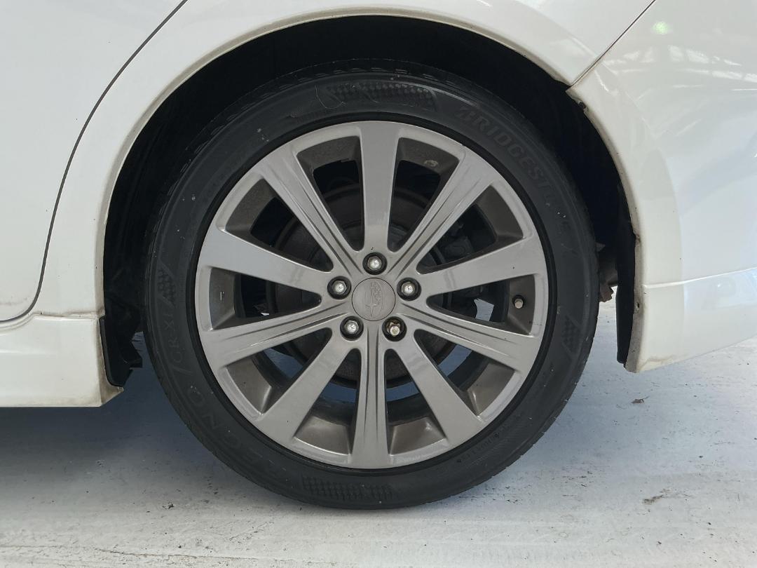 Photo '11' of Subaru Impreza Photo '11' of Subaru Impreza