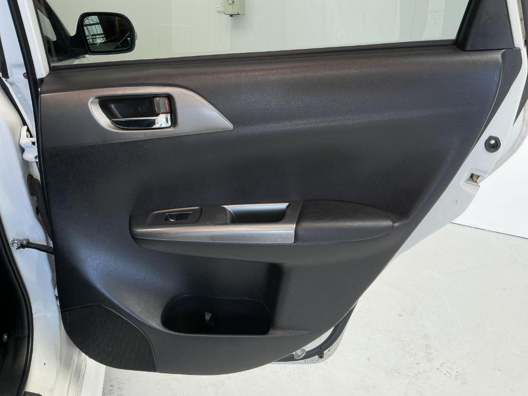 Photo '19' of Subaru Impreza Photo '19' of Subaru Impreza