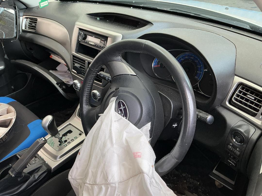 Photo '8' of Subaru Impreza Photo '8' of Subaru Impreza