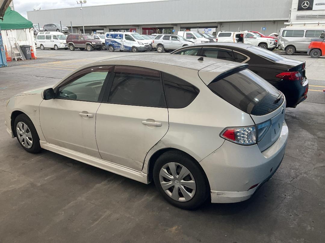 Photo '4' of Subaru Impreza Photo '4' of Subaru Impreza