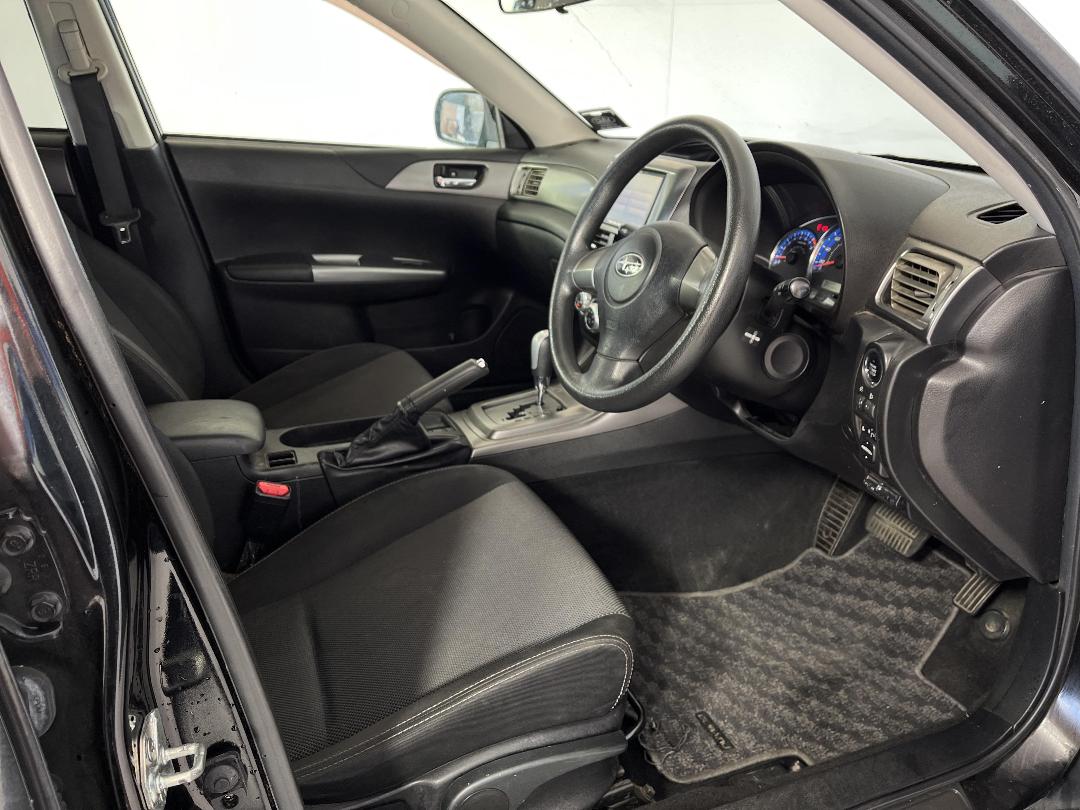 Photo '16' of Subaru Impreza Photo '16' of Subaru Impreza