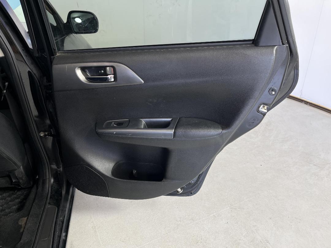 Photo '19' of Subaru Impreza Photo '19' of Subaru Impreza