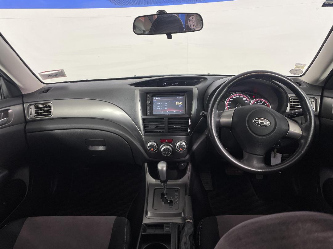 Photo '17' of Subaru Impreza Photo '17' of Subaru Impreza