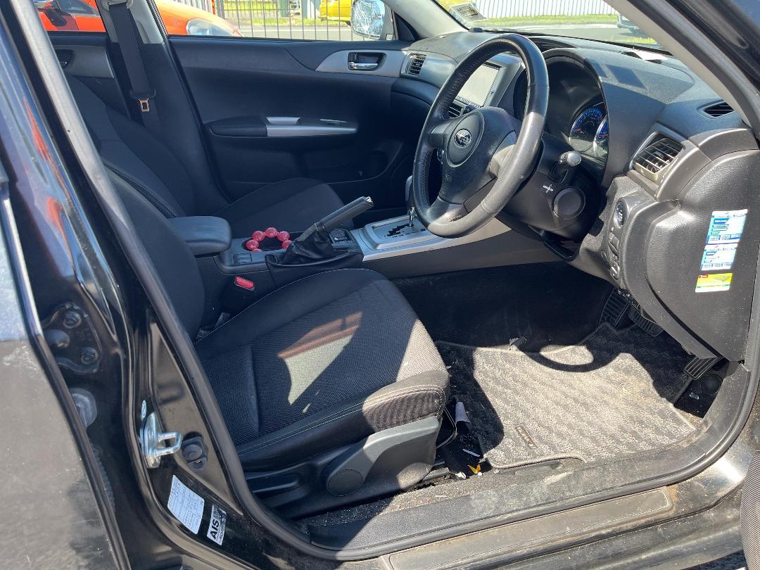 Photo '14' of Subaru Impreza Photo '14' of Subaru Impreza