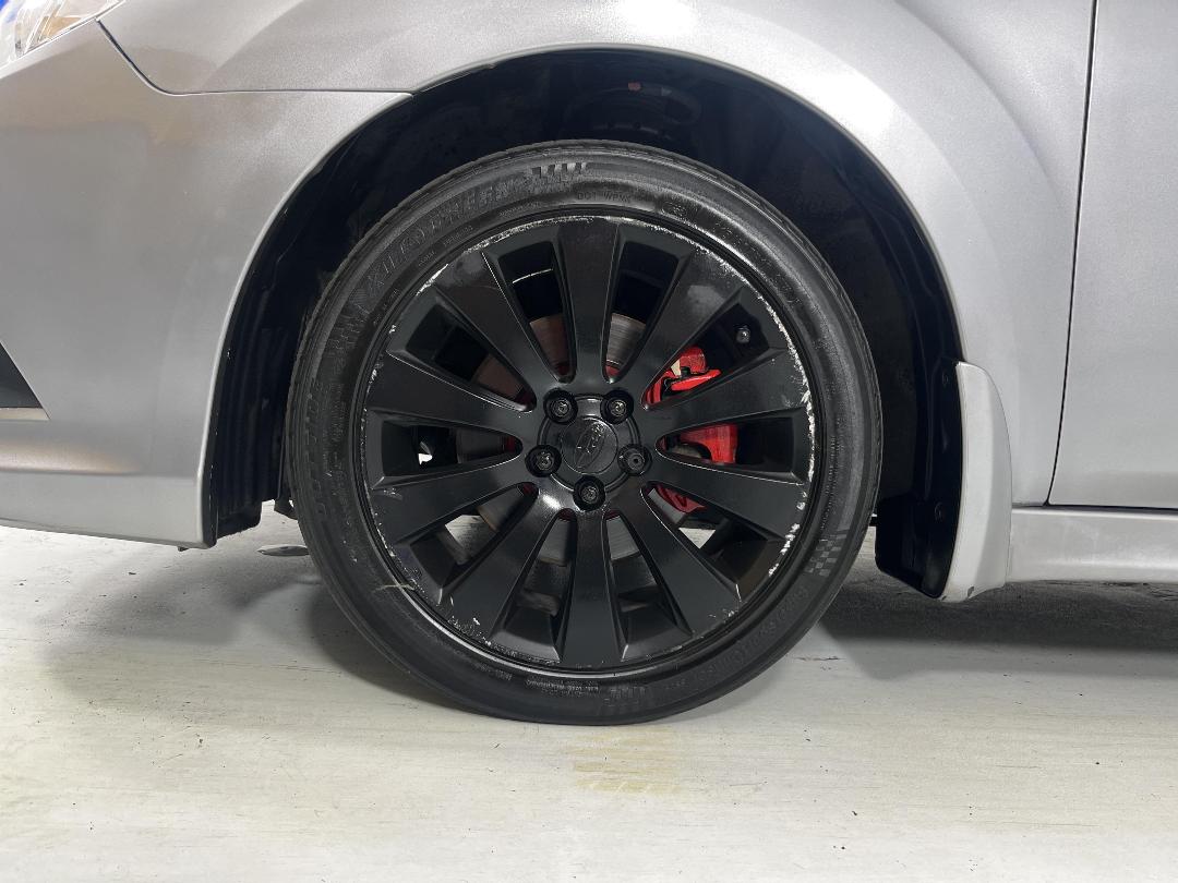 Photo '10' of Subaru Legacy