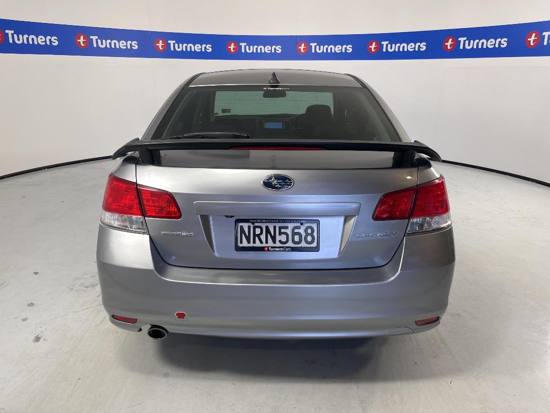 Photo '6' of Subaru Legacy