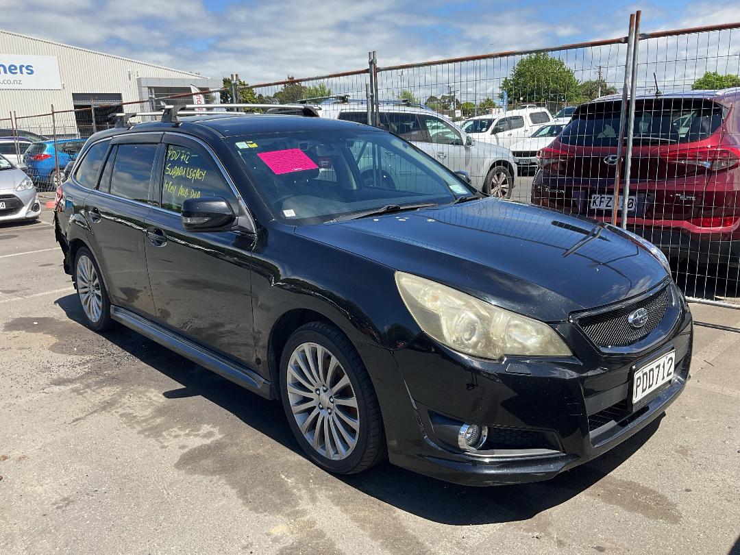 Photo '2' of Subaru Legacy Photo '2' of Subaru Legacy