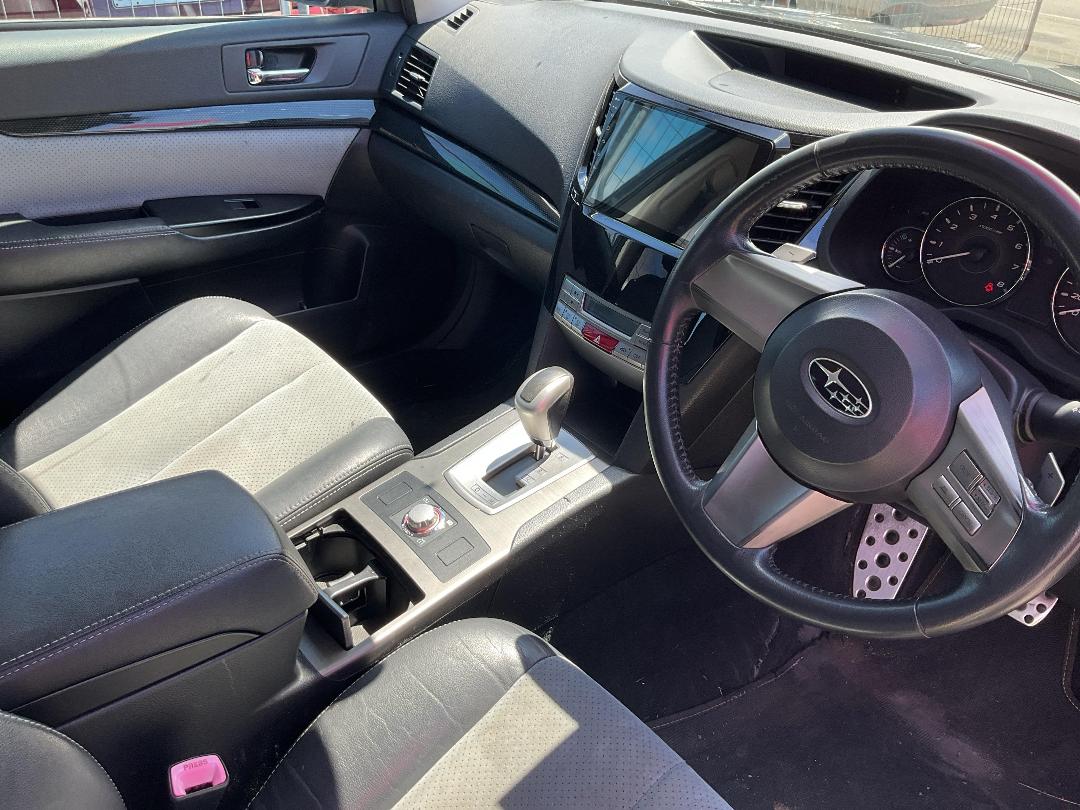 Photo '7' of Subaru Legacy Photo '7' of Subaru Legacy