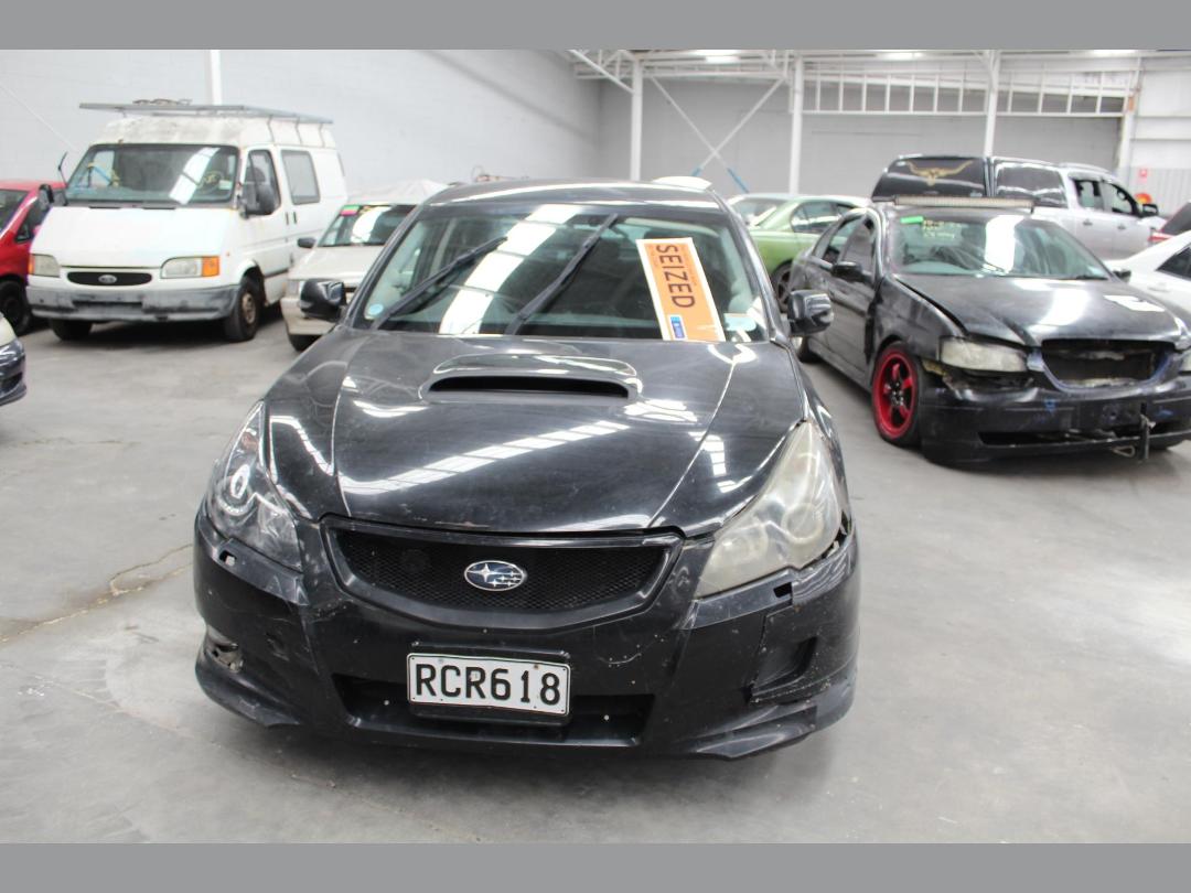 Photo '2' of Subaru Legacy Photo '2' of Subaru Legacy