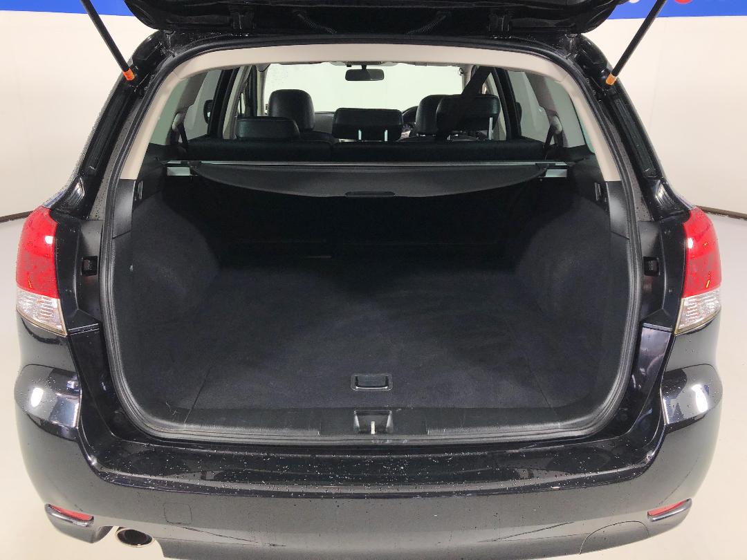 Photo '14' of Subaru Legacy Photo '14' of Subaru Legacy