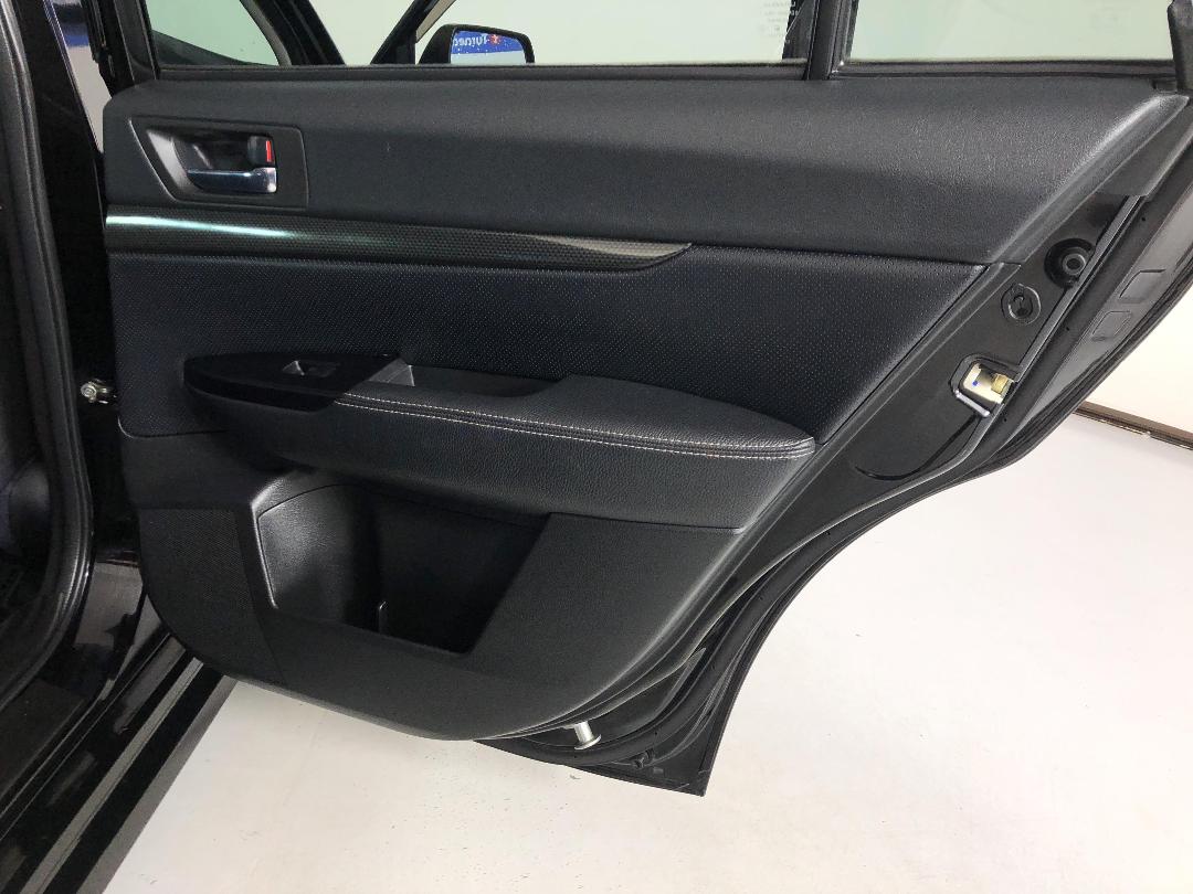 Photo '19' of Subaru Legacy Photo '19' of Subaru Legacy