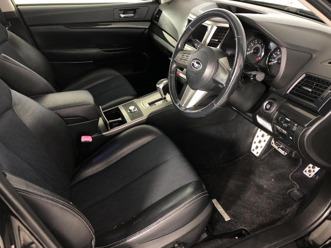 Photo '16' of Subaru Legacy Photo '16' of Subaru Legacy