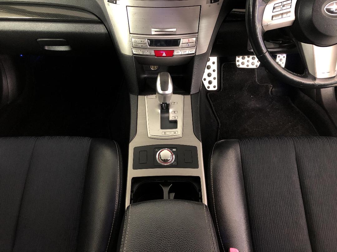 Photo '18' of Subaru Legacy Photo '18' of Subaru Legacy