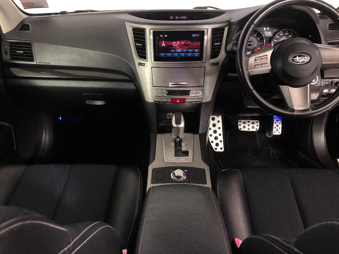 Photo '17' of Subaru Legacy Photo '17' of Subaru Legacy