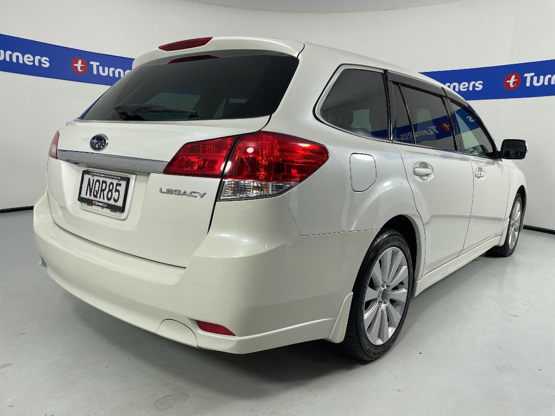 Photo '7' of Subaru Legacy Photo '7' of Subaru Legacy