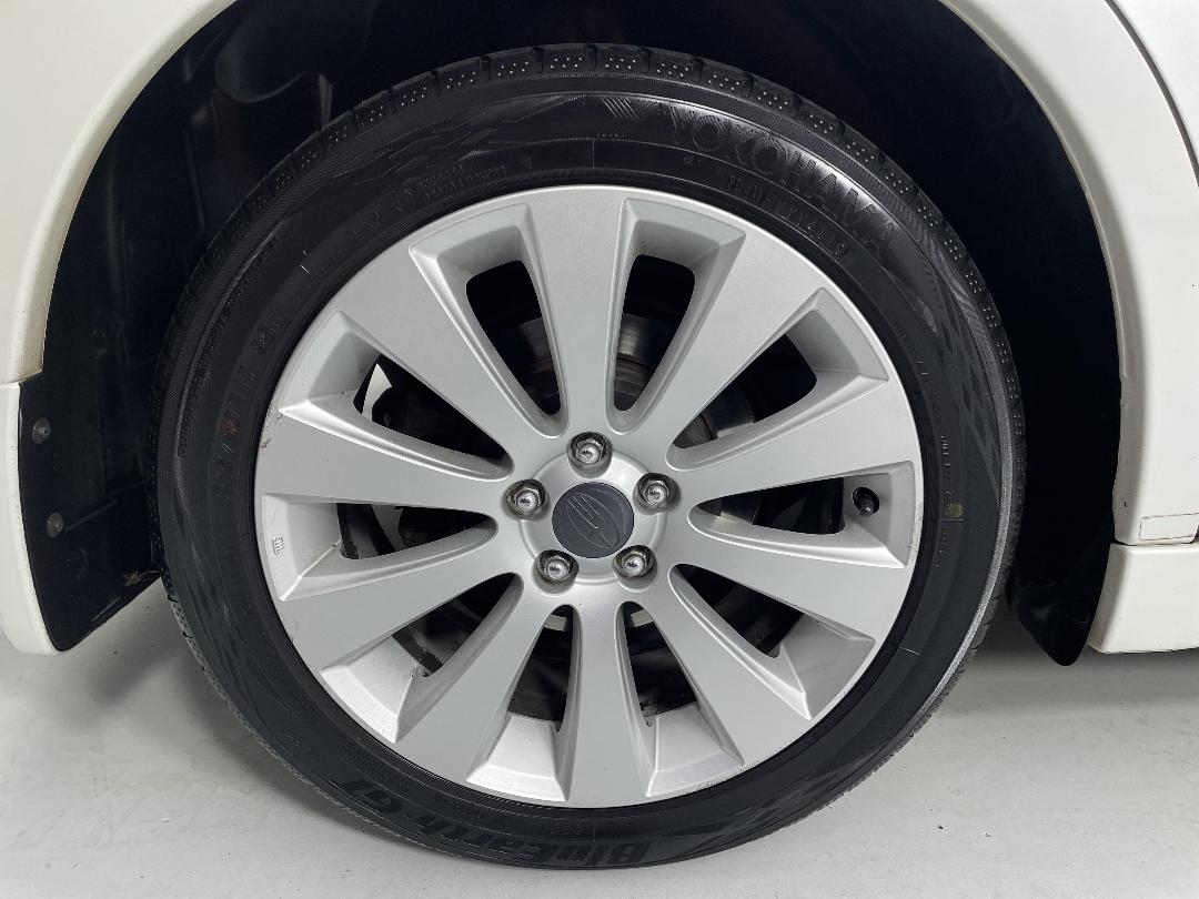 Photo '12' of Subaru Legacy Photo '12' of Subaru Legacy