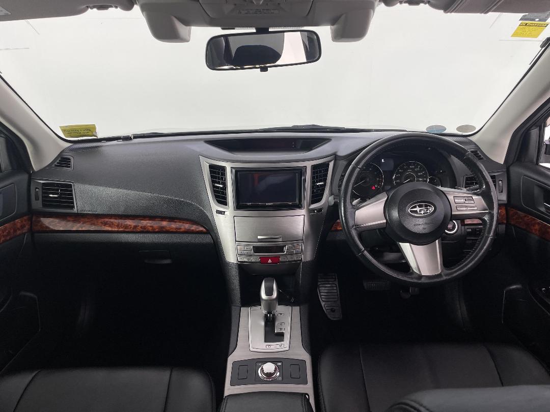 Photo '17' of Subaru Legacy Photo '17' of Subaru Legacy