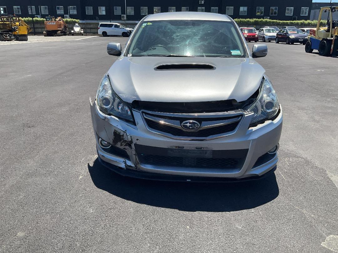 Photo '2' of Subaru Legacy Photo '2' of Subaru Legacy