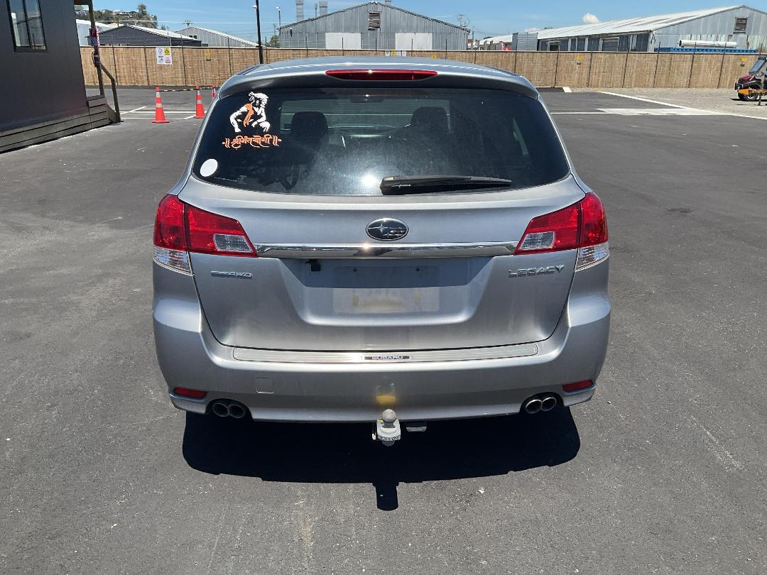 Photo '5' of Subaru Legacy Photo '5' of Subaru Legacy