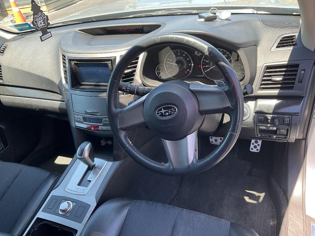 Photo '12' of Subaru Legacy Photo '12' of Subaru Legacy