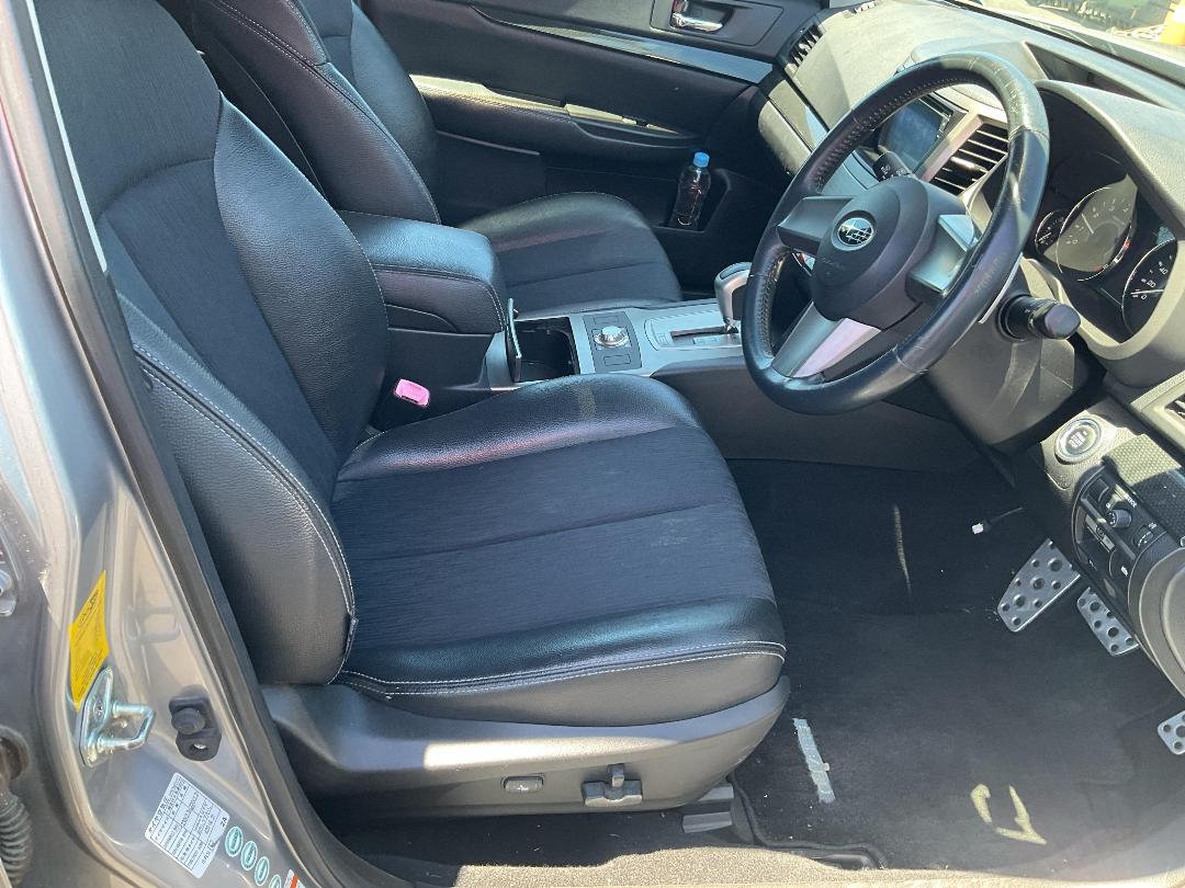 Photo '13' of Subaru Legacy Photo '13' of Subaru Legacy