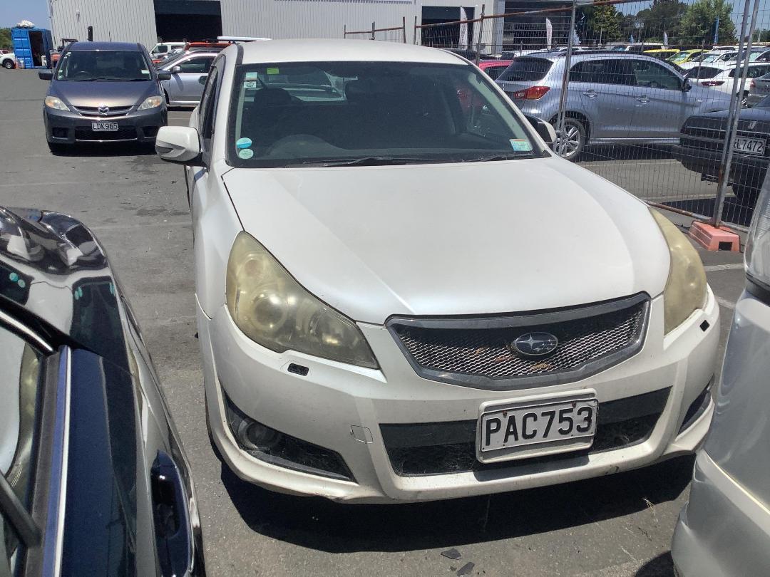 Photo '2' of Subaru Legacy