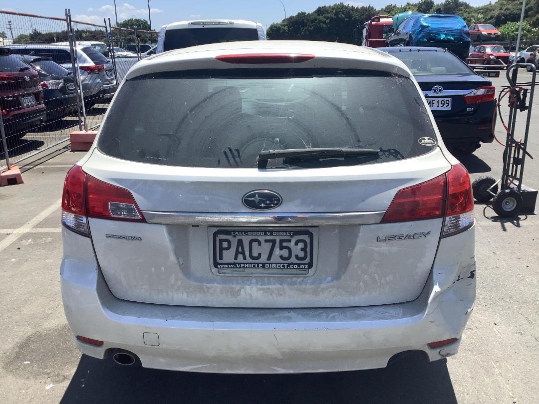 Photo '8' of Subaru Legacy