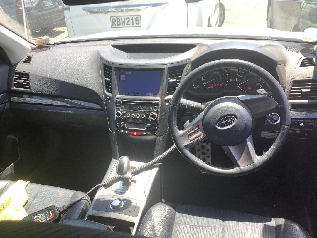 Photo '14' of Subaru Legacy