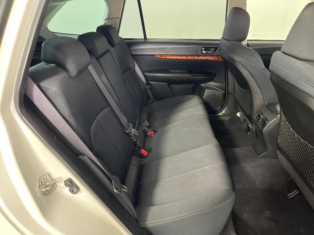 Photo '20' of Subaru Legacy