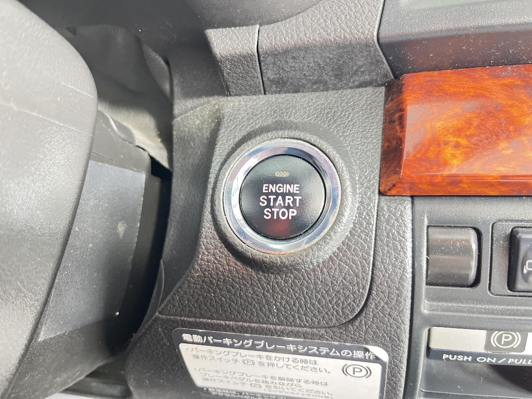 Photo '27' of Subaru Legacy